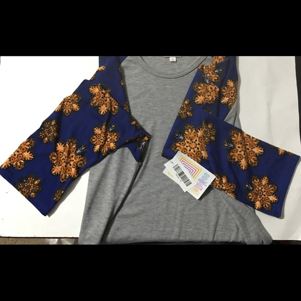 CLASSYCASUAL TEE by RANDY - Picture 3 of 7
